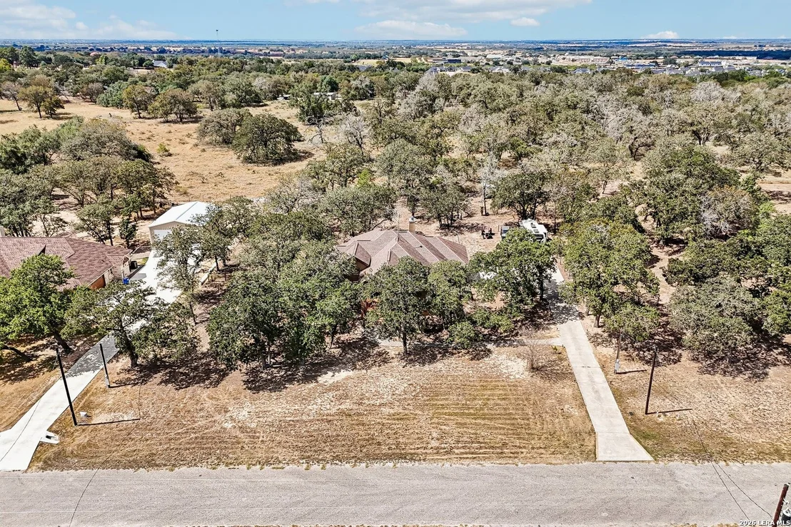 Photo of 129 HIDDEN FOREST DR
