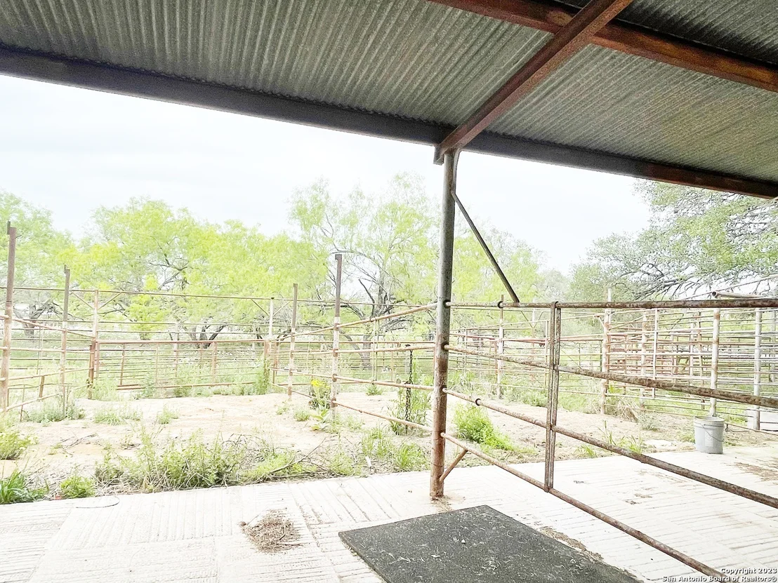 Photo of 1722 COUNTY ROAD 676
