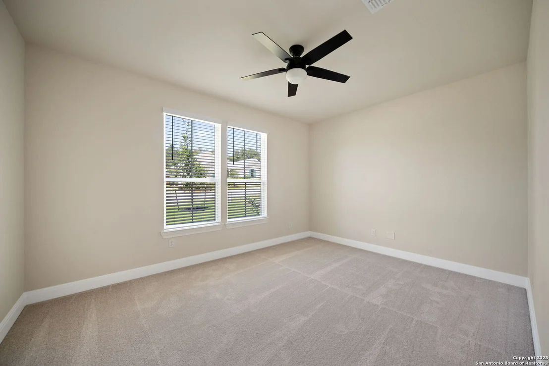 Photo of 107 Chama Dr.