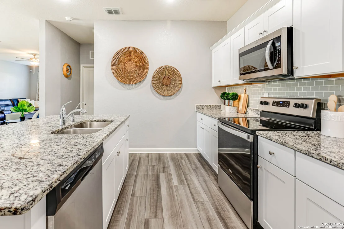Photo of 14383 Palm Ridge