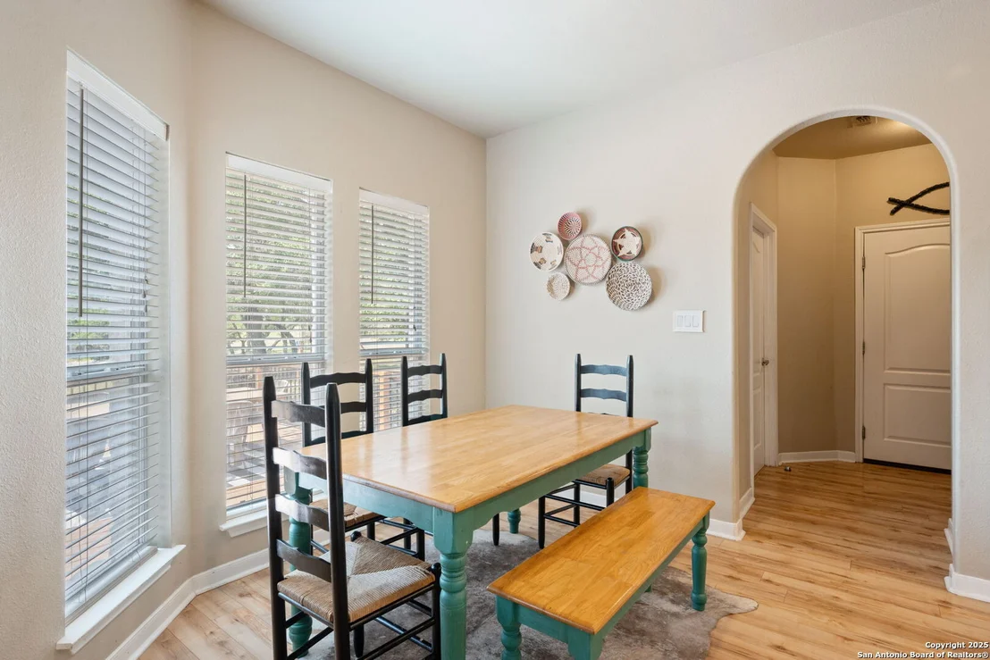 Photo of 102 Kendall View Dr