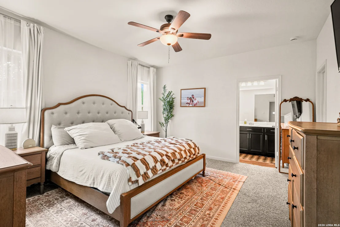 Photo of 4909 HALLIES GDN