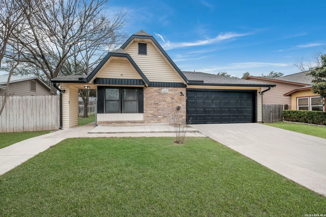 Photo of 5438 Maple Vista