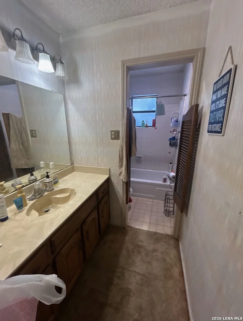 Photo of 206 High Oak
