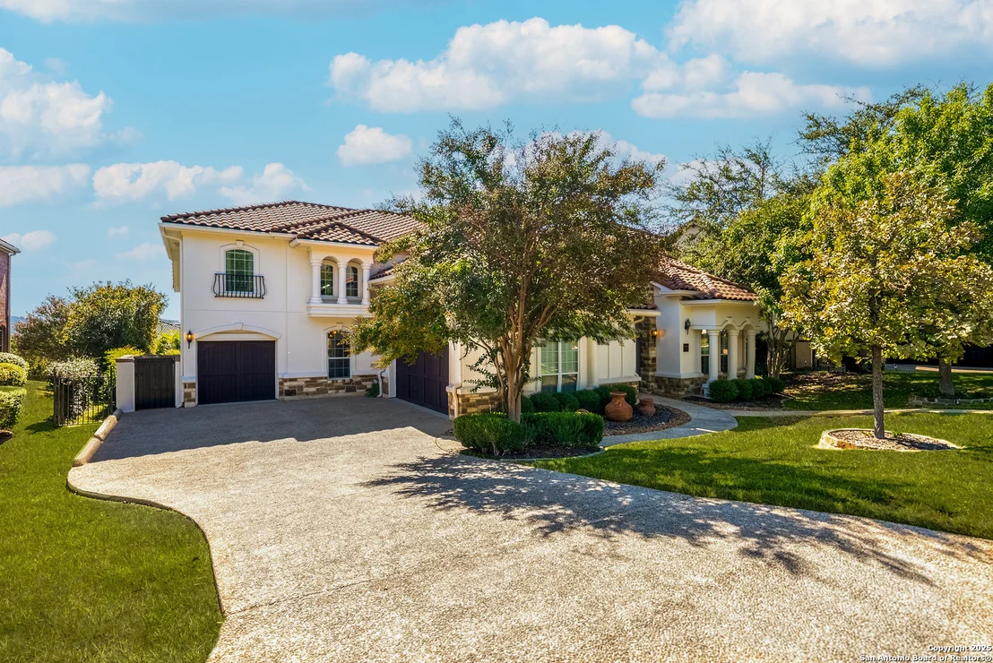Photo of 24806 Ellesmere