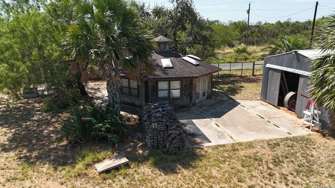 Photo of 875 County Road 327