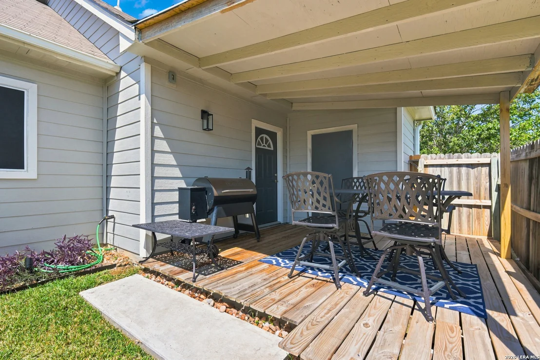 Photo of 7610 Crown Ledge