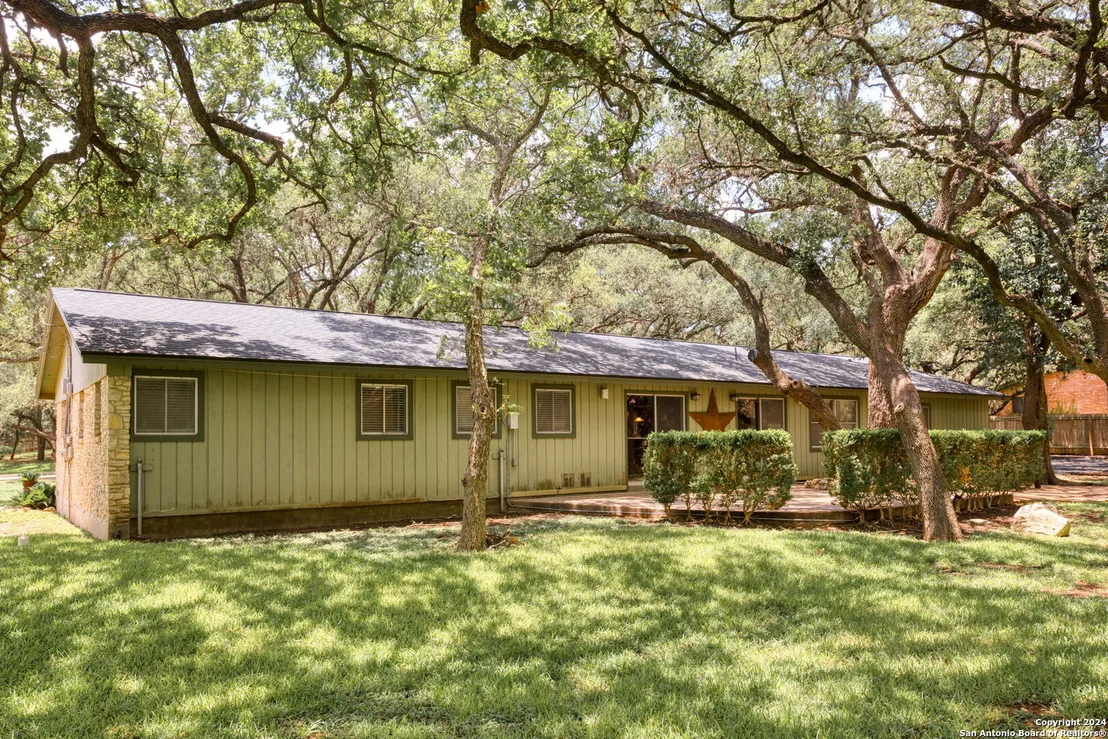 Photo of 239 Donella Dr