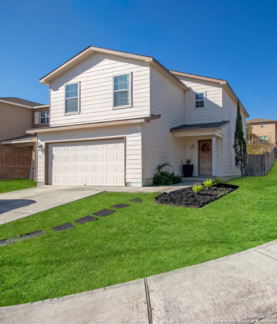 Photo of 3831 Hickory Arch