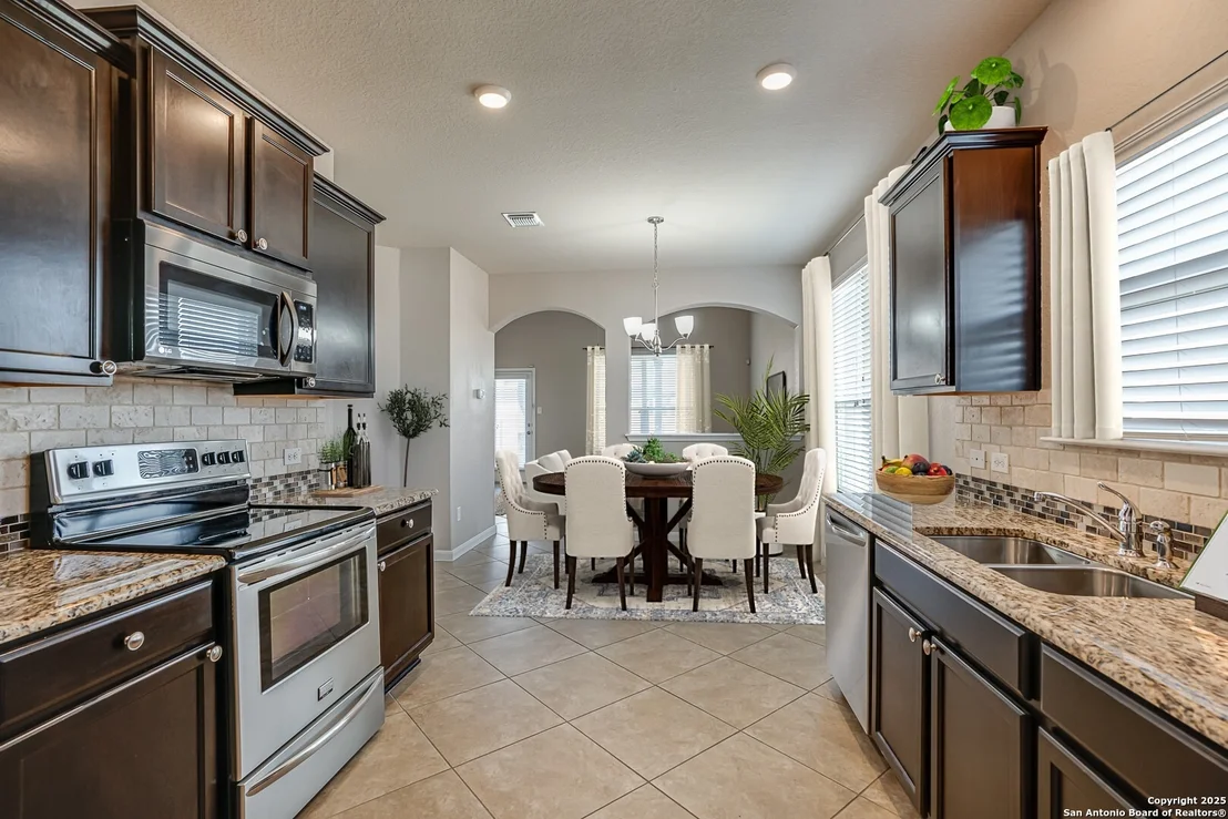Photo of 2307 Clover Ridge