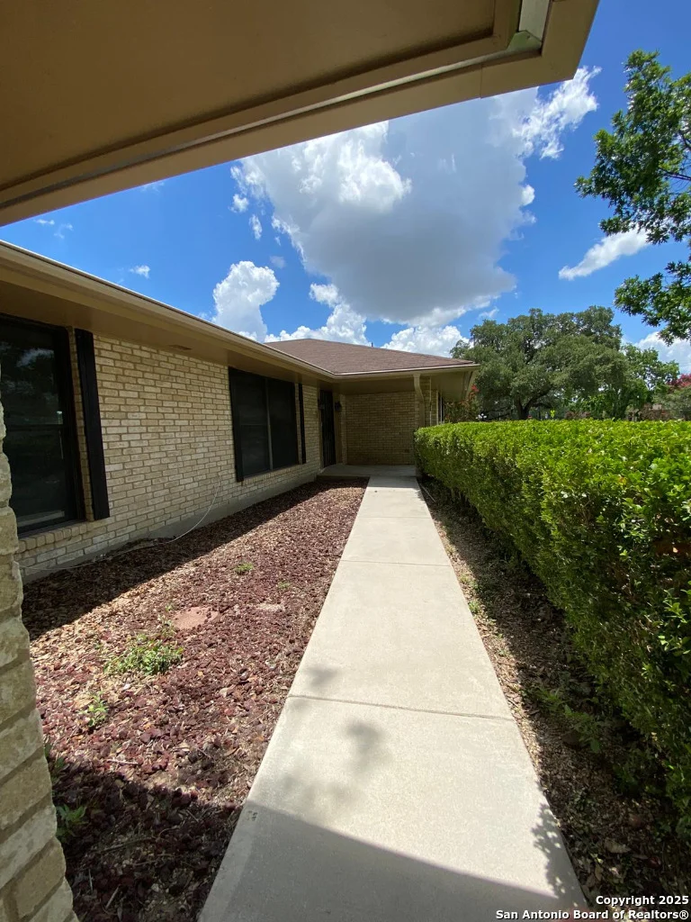 Photo of 749 Windrock