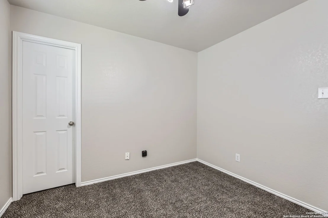 Photo of 3747 Hideaway Grn