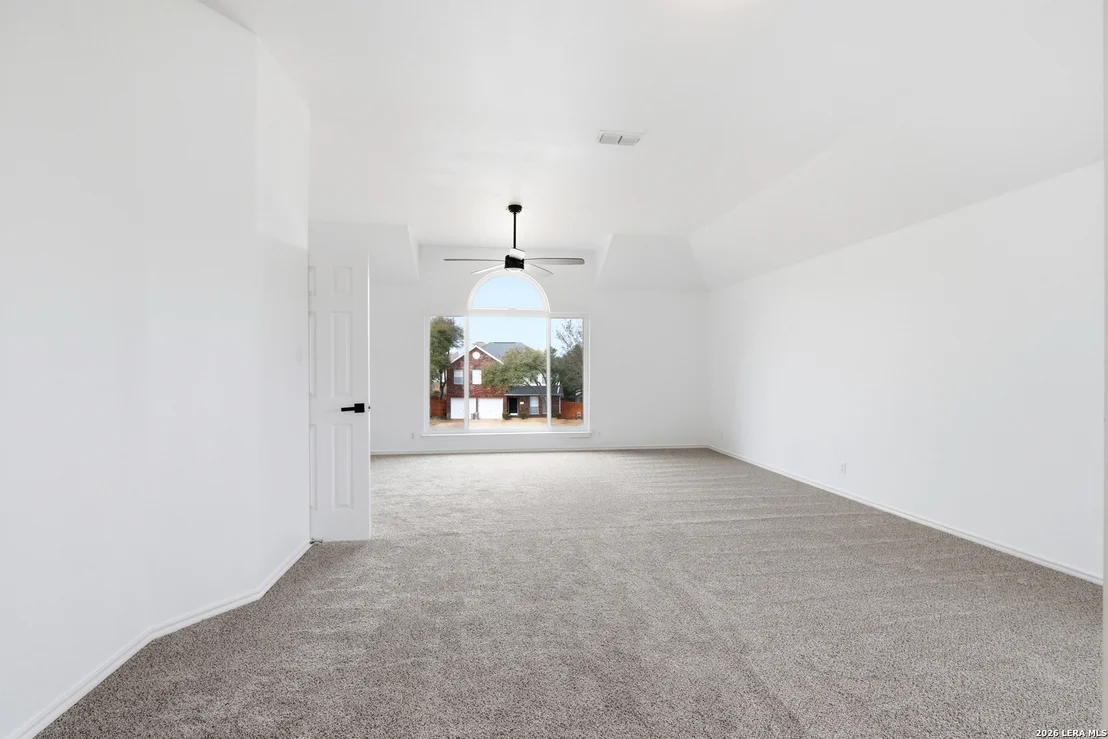 Photo of 602 Lightstone