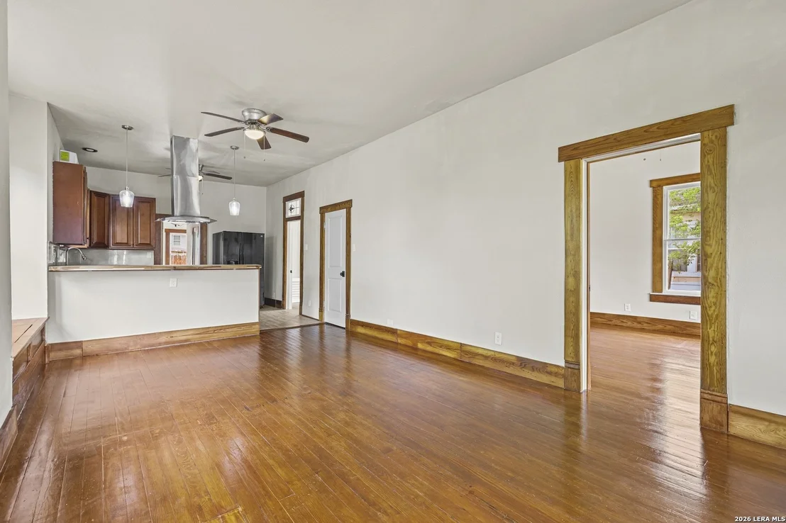 Photo of 235 CORNELL AVE