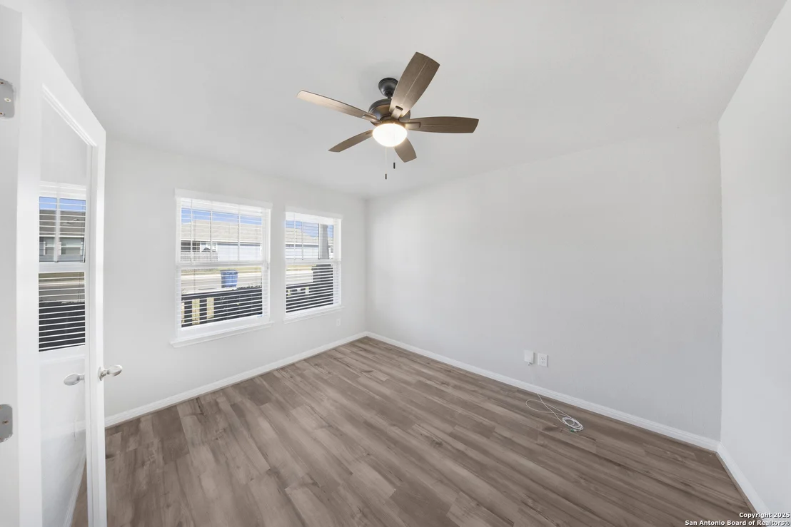 Photo of 752 Clara Park