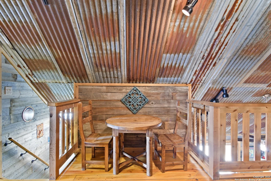 Photo of 420 Canyon Oaks
