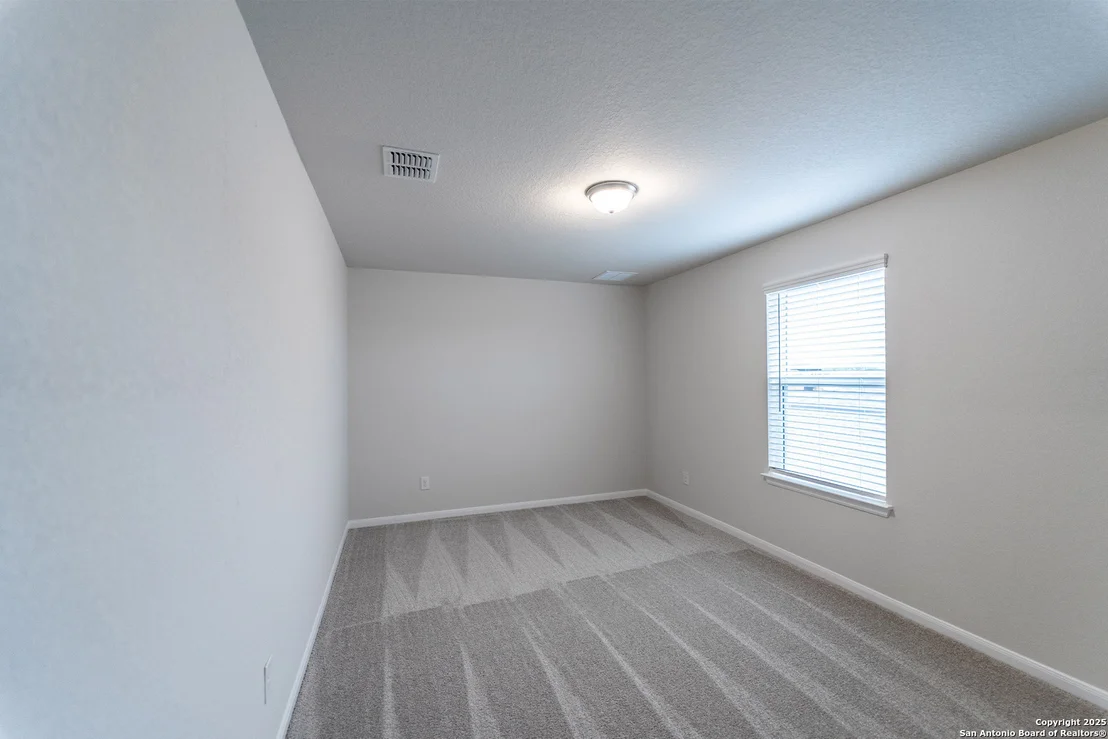 Photo of 154 Ednie Ln