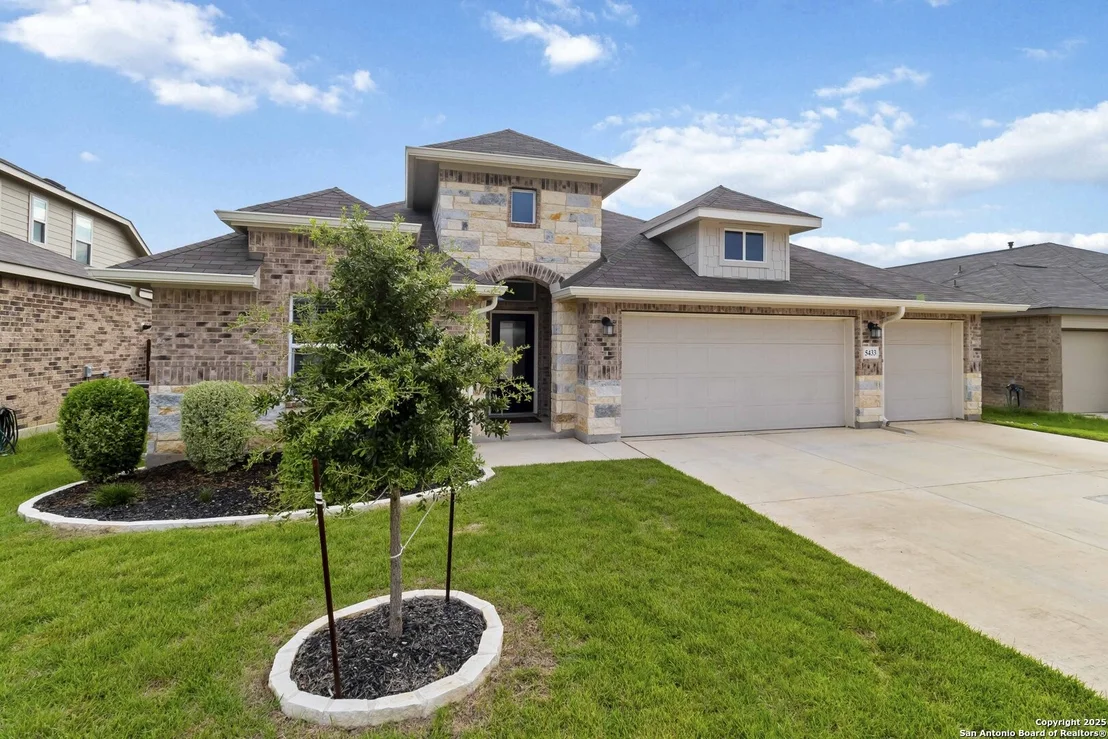 Photo of 5433 Flutter Ln