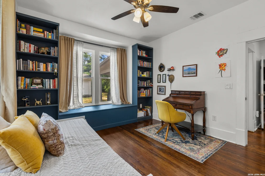 Photo of 1602 TEXAS AVE