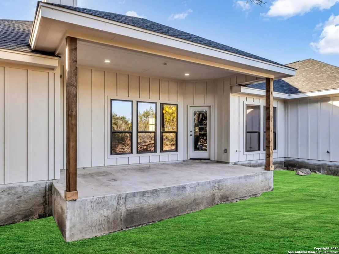 Photo of 241 Toucan Drive