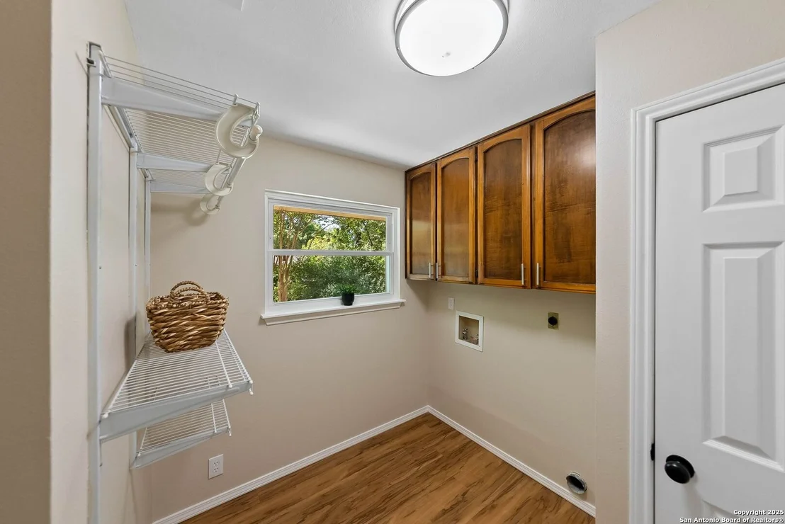 Photo of 15251 Oak Spring