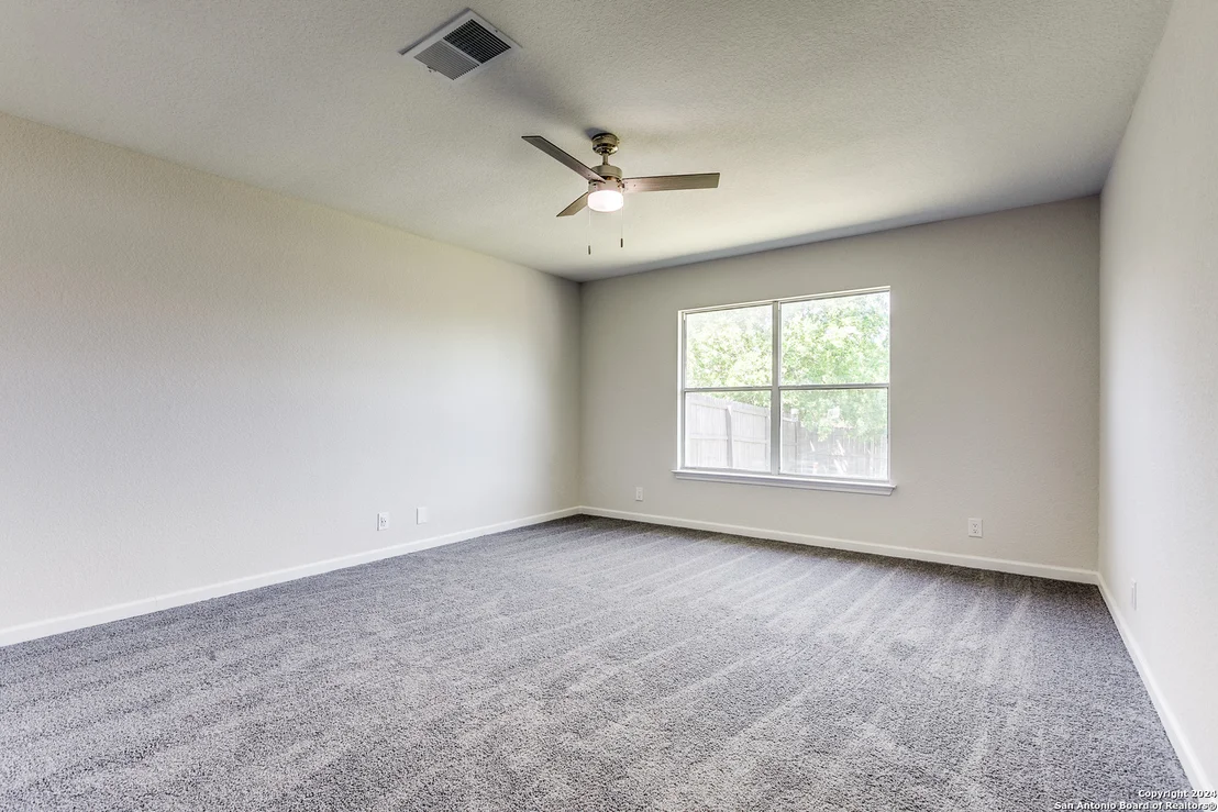 Photo of 7035 RAINTREE FRST