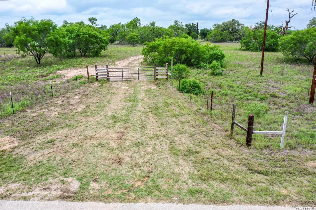 Photo of 8933 County Road 401
