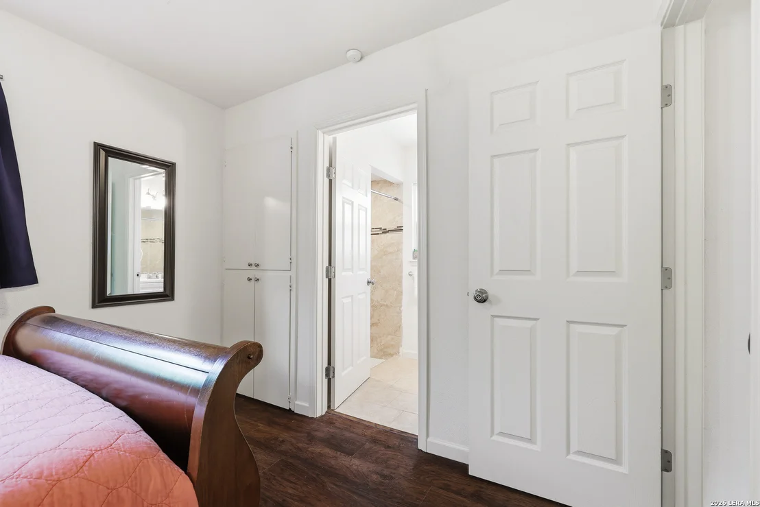 Photo of 6707 Pear Tree