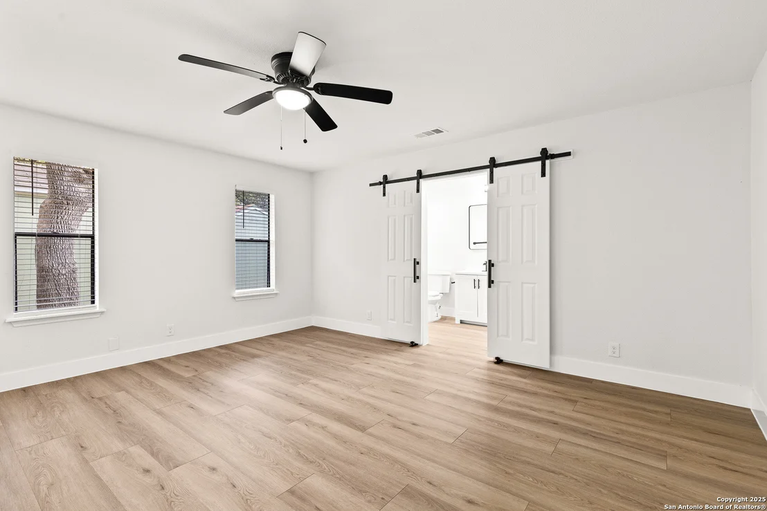 Photo of 2511 Old Trail