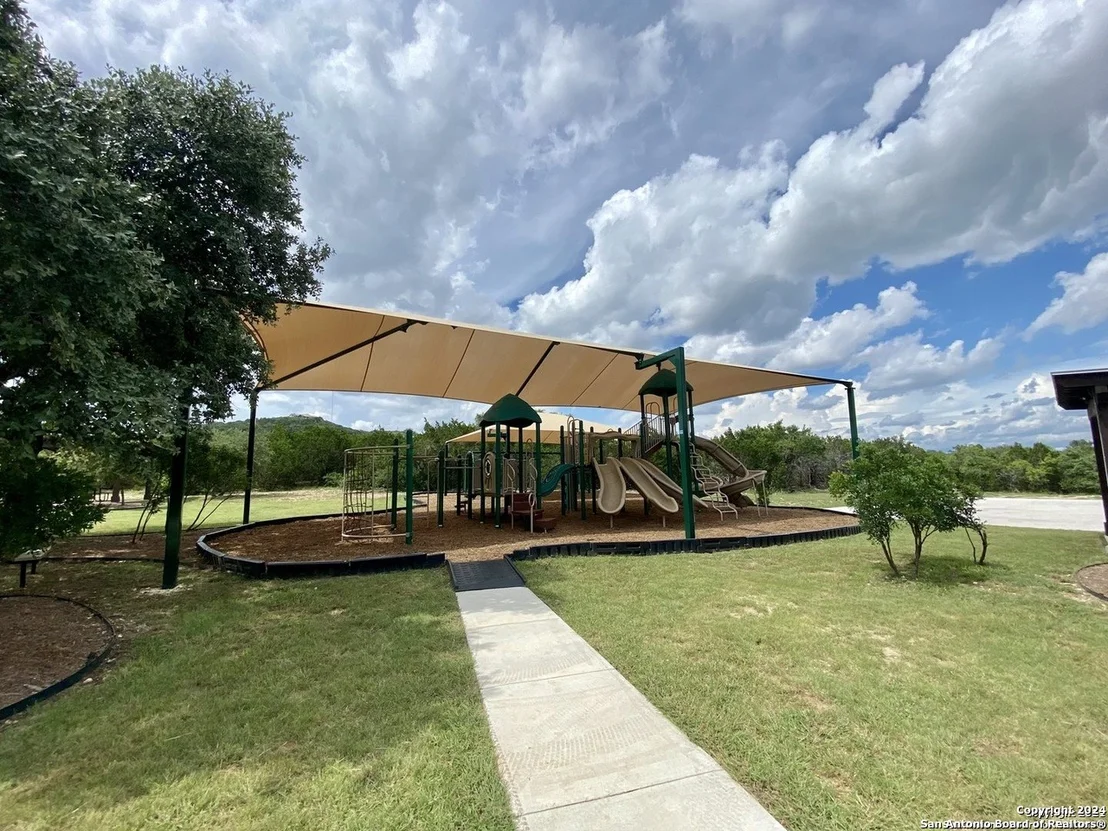 Photo of 391 PR 1748 Lot 391