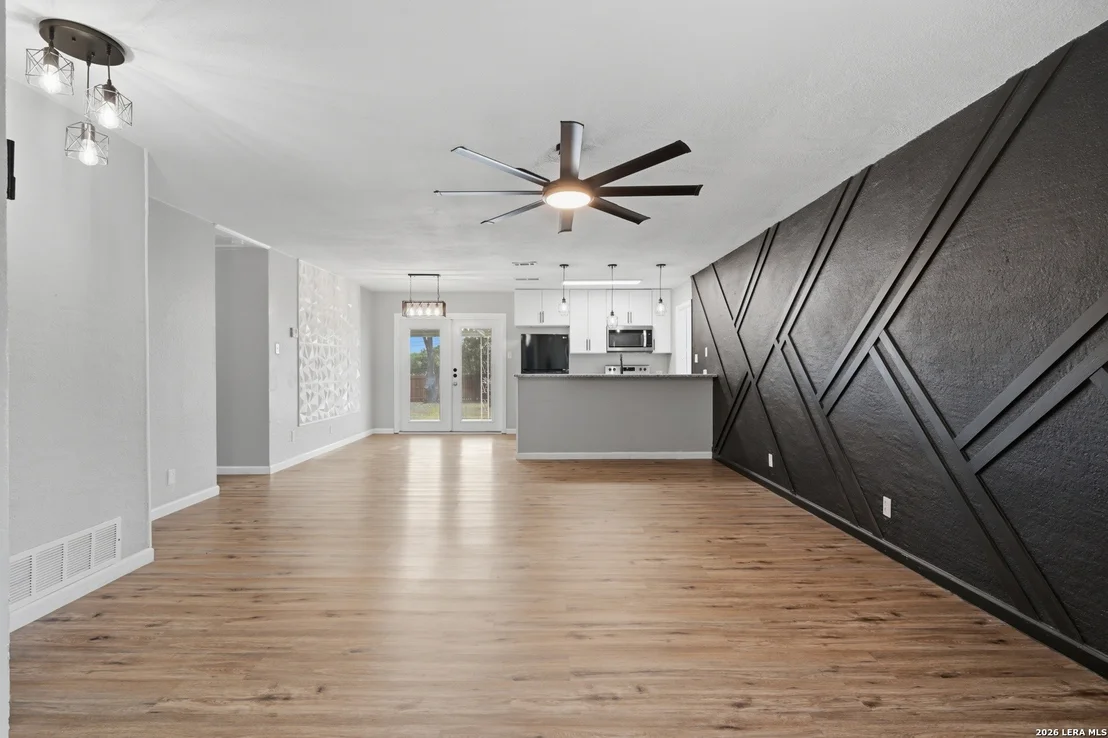Photo of 6514 Forest Grove