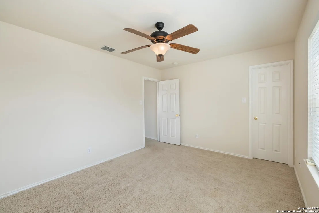 Photo of 234 Turnberry Dr
