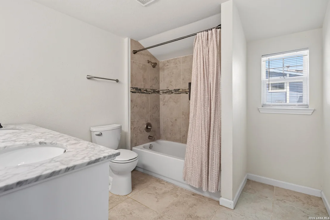 Photo of 363 W ANSLEY BLVD
