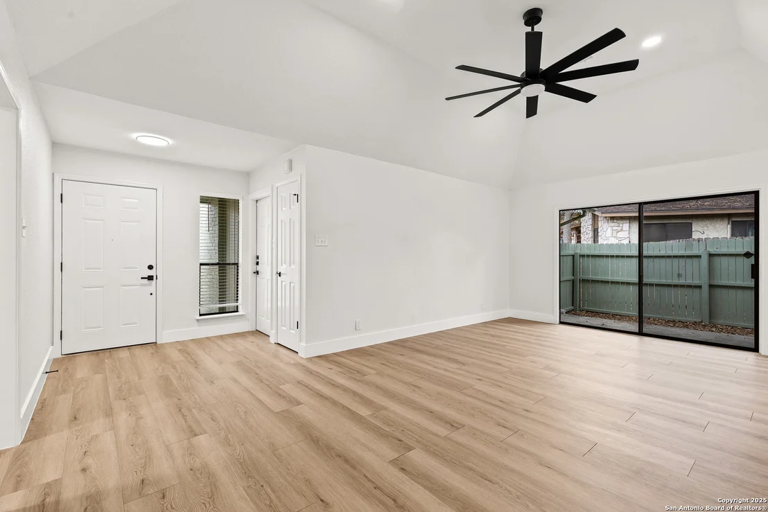 Photo of 2511 Old Trail