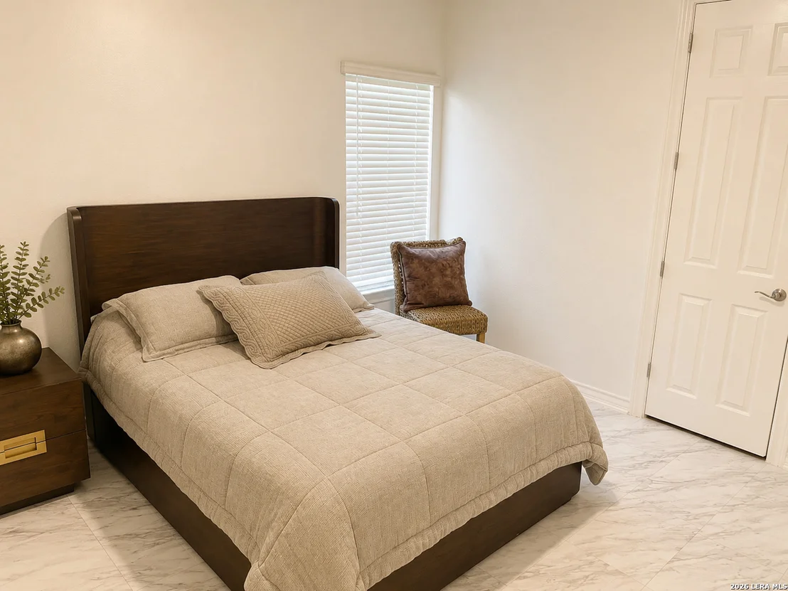 Photo of 1603 Oak Willow