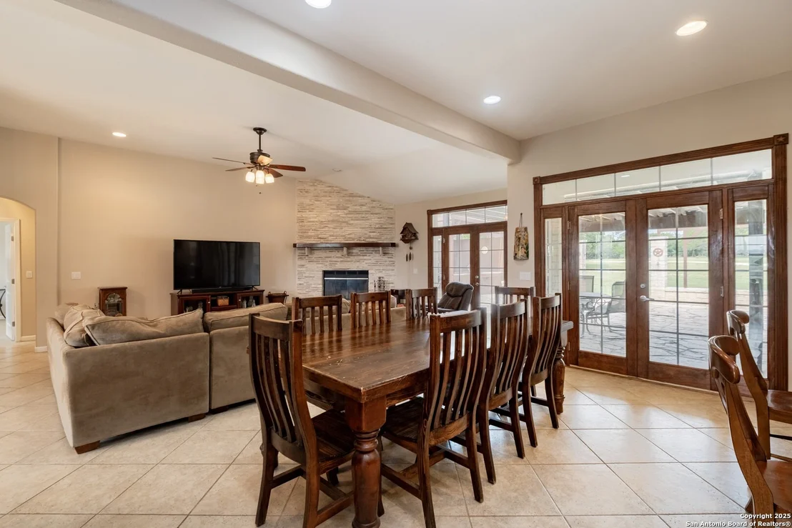 Photo of 233 N Fork