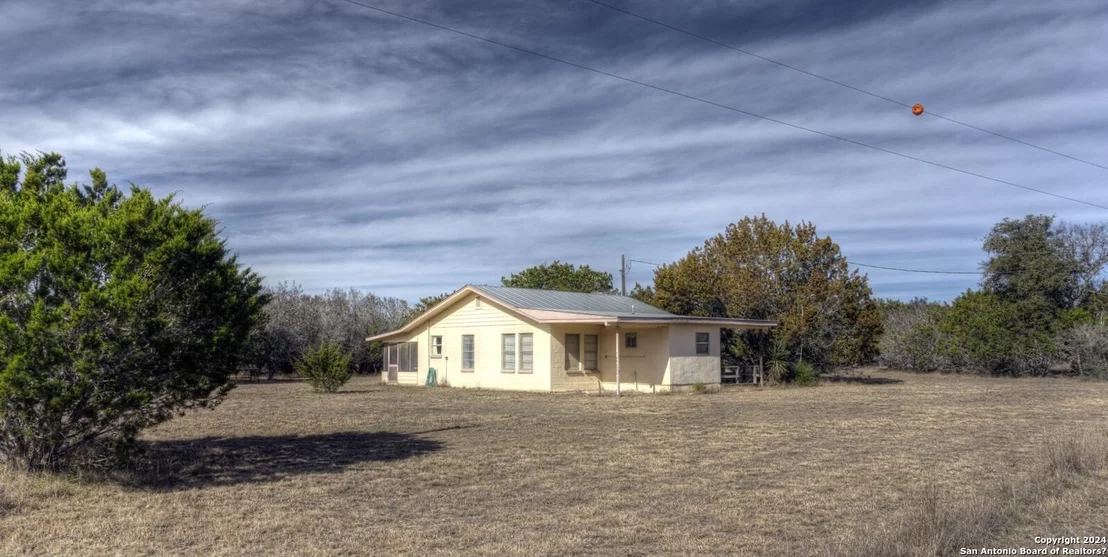 Photo of 22 SQUIRREL BEND