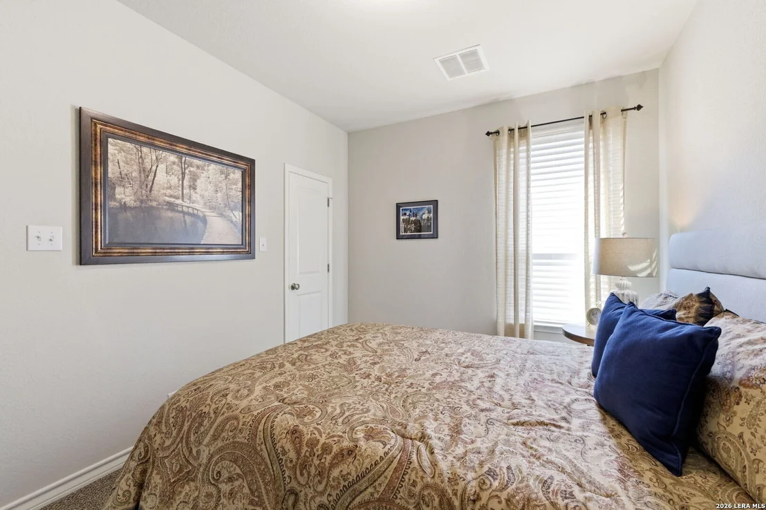 Photo of 3094 Blenheim Park