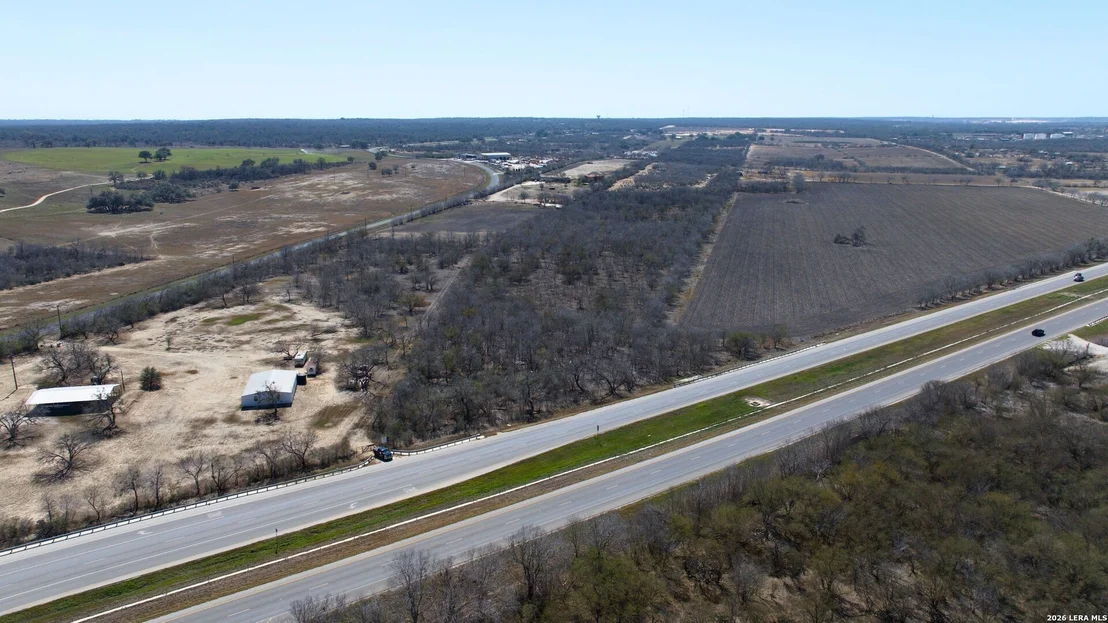 Photo of 44± AC S Loop 1604 E