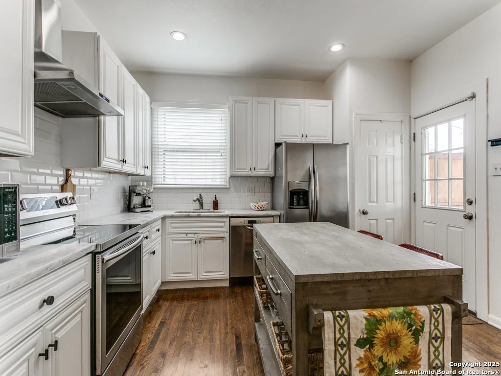 Photo of 223 Thorain