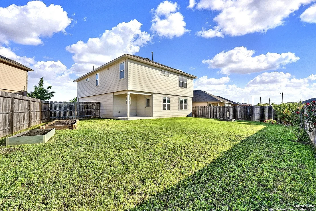 Photo of 8702 Addison Rdg