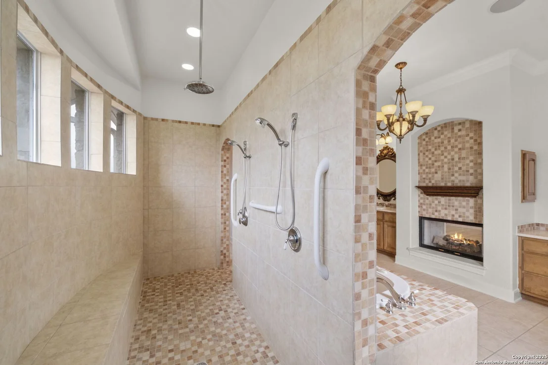 Photo of 1069 Fawn River