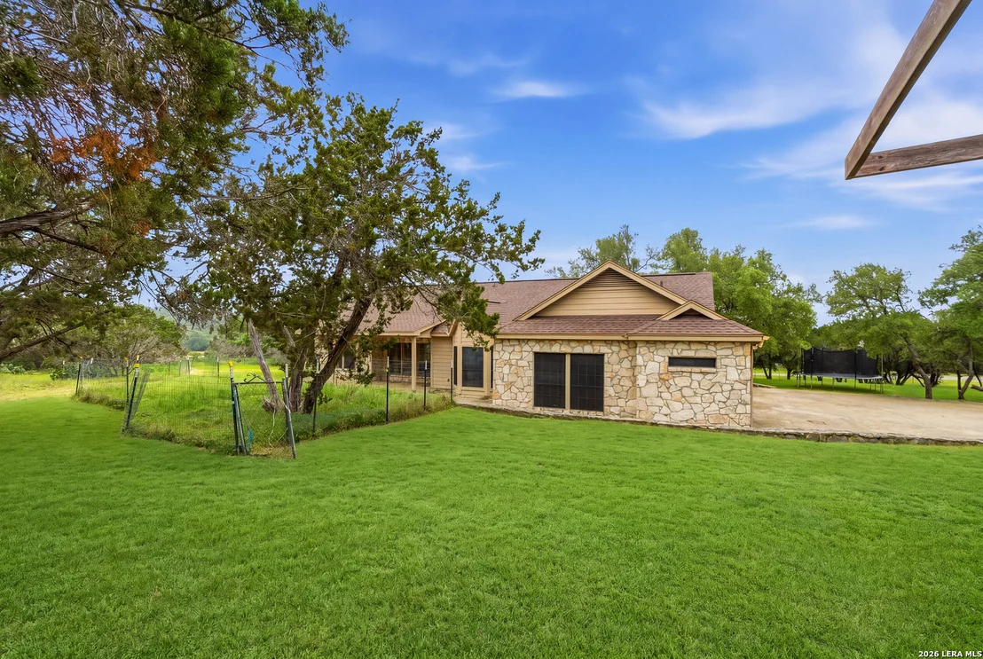 Photo of 180 Saur Rd