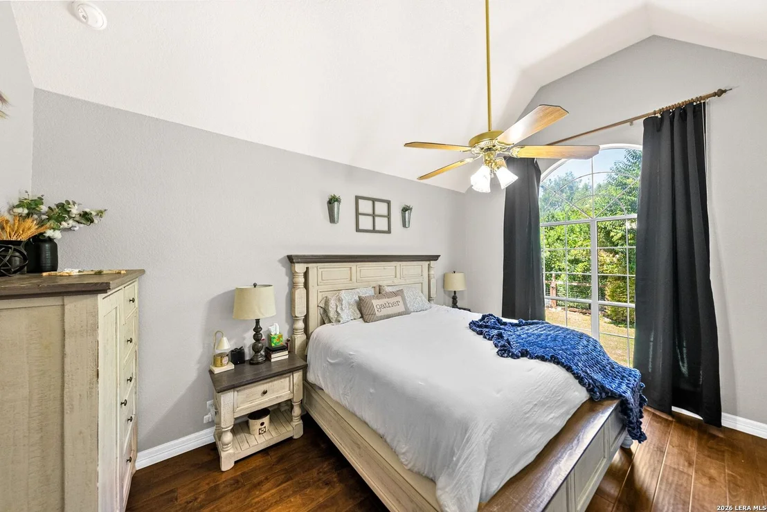Photo of 9347 Llano Verde