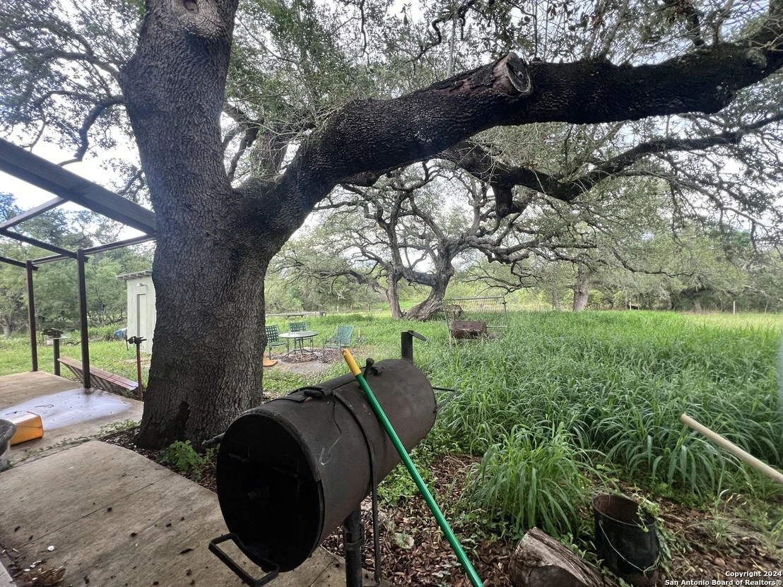 Photo of 290 River Oaks