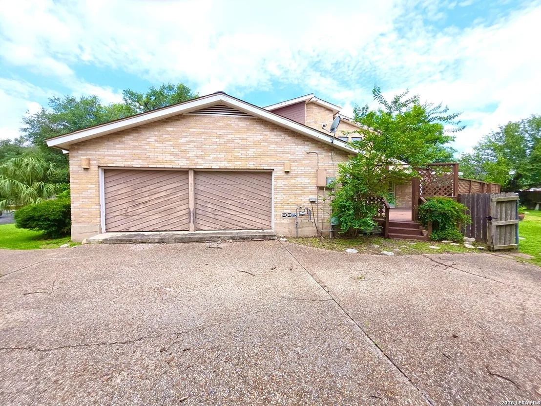 Photo of 6218 Pine Needles Ln.
