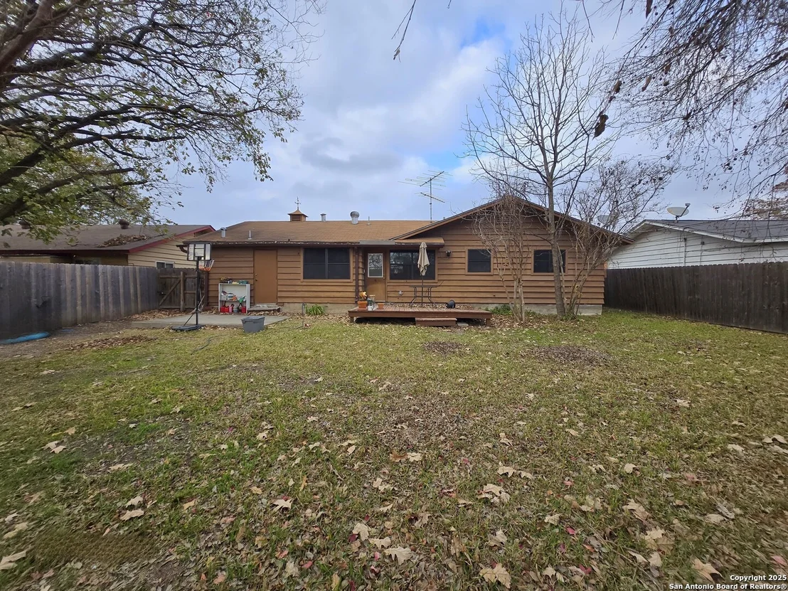 Photo of 4414 First View