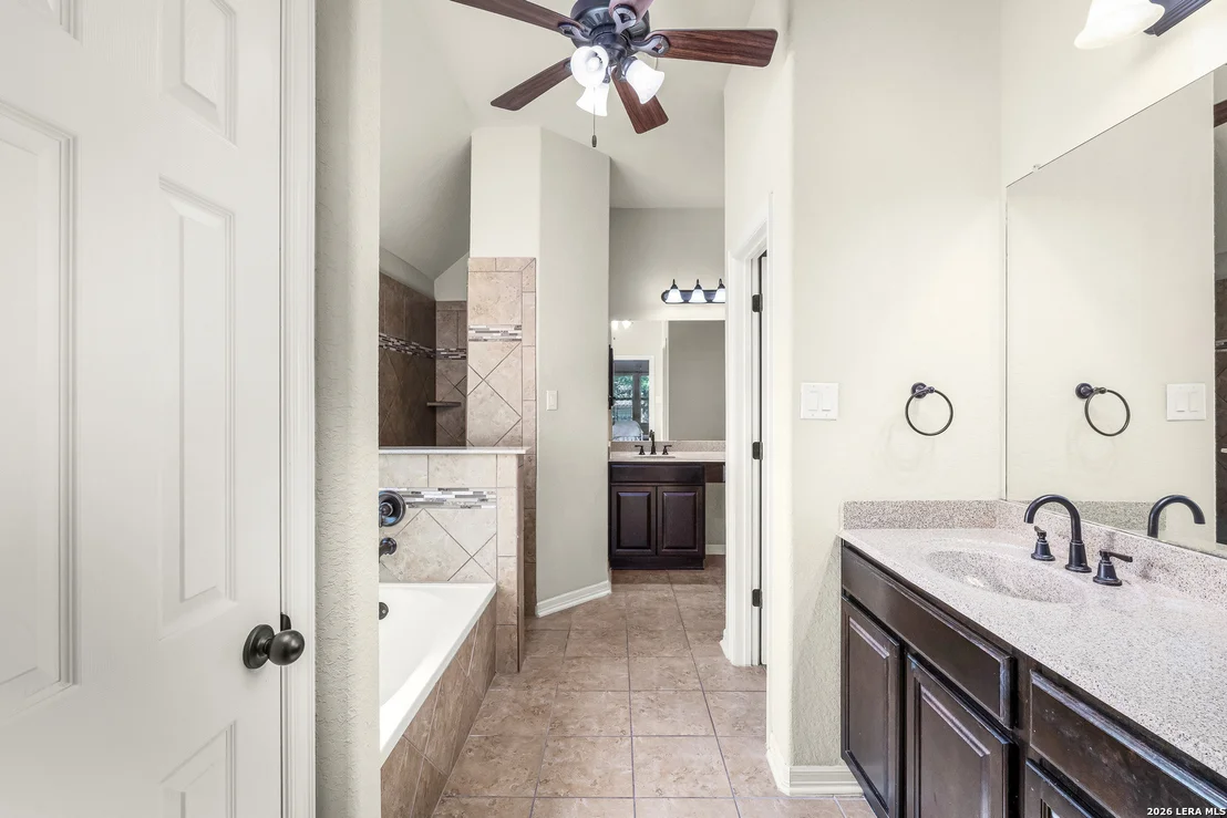 Photo of 824 Water Oak