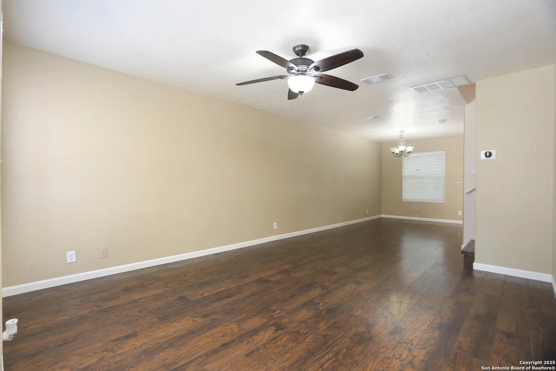 Photo of 7 Brieley Ln