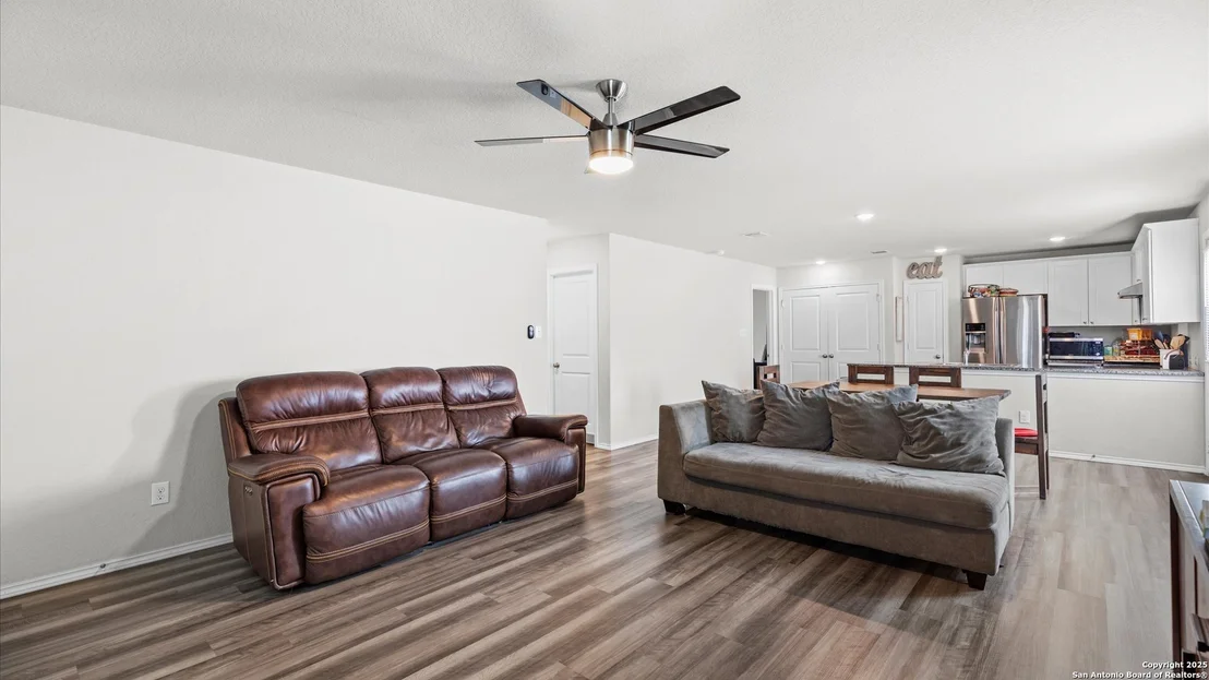 Photo of 4142 VOLCANO WAY